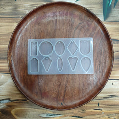10 IN 1 PENDENT / KEYCHAIN MOULD
