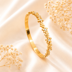 Elegant anti tarnish gold plated bangle bracelet for women with premium luxury jewellery design