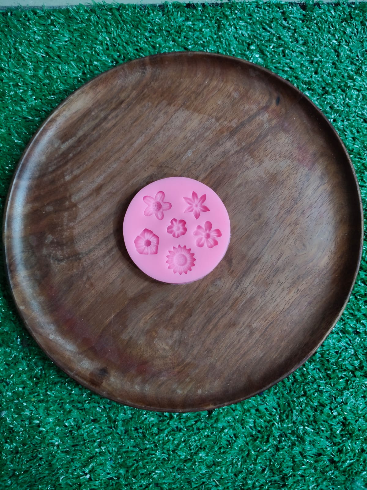 5 cavity flower mould new