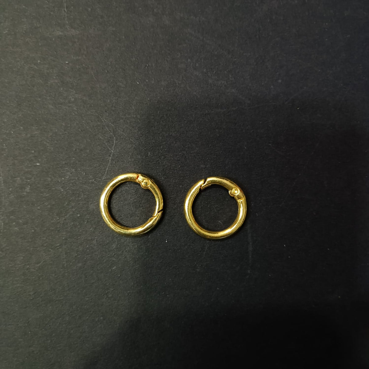 GOLDEN COLOR BOOK RING (SET OF 2)