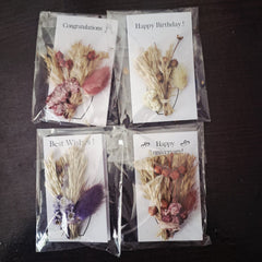 Gift Card Mini Dried Flowers Bouquet Bunch for Resin Art, Gifts & Home Decor (Copy)