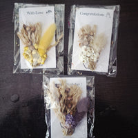 Gift Card Mini Dried Flowers Bouquet Bunch for Resin Art, Gifts & Home Decor (Copy)