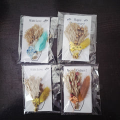 Gift Card Mini Dried Flowers Bouquet Bunch for Resin Art, Gifts & Home Decor (Copy)