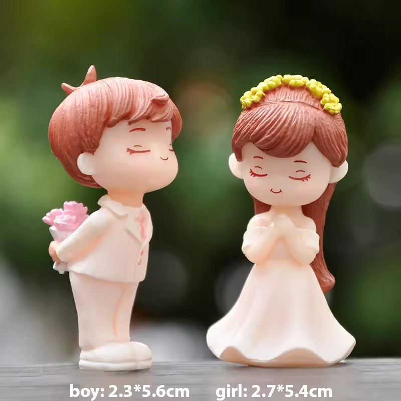 Miniature couple 1480762-B figurine for resin art fairy garden dollhouse DIY miniature crafts India