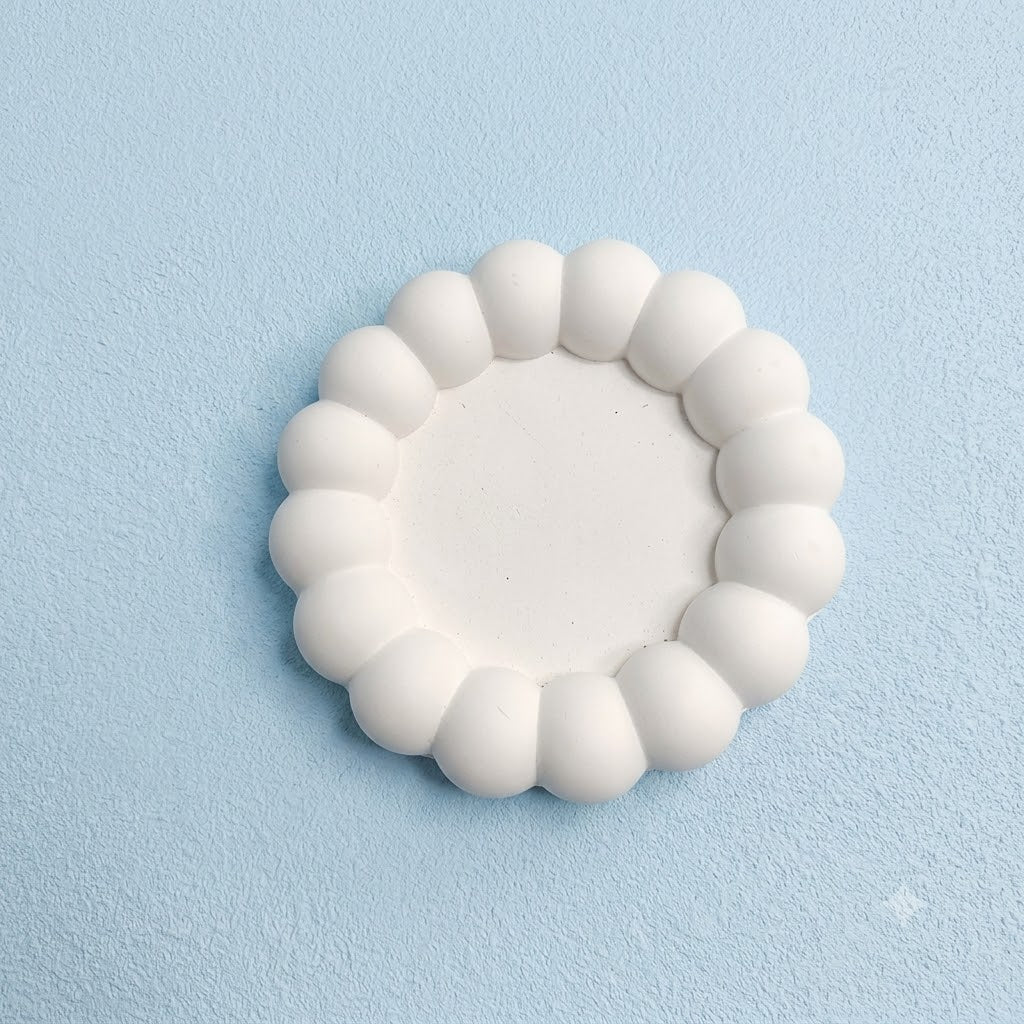 Concrete Bubble Round Tray – Handmade Cement Pearl Border Coaster & Trinket Dish